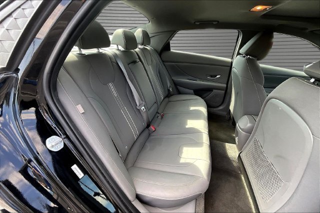2025 Hyundai Elantra SEL - Photo 27