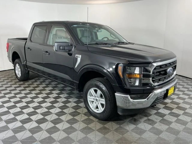 Certified Used 2023  Ford XLT image 3