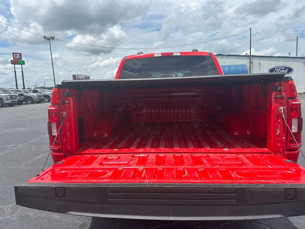 Used 2022 Red Ford XLT image 18