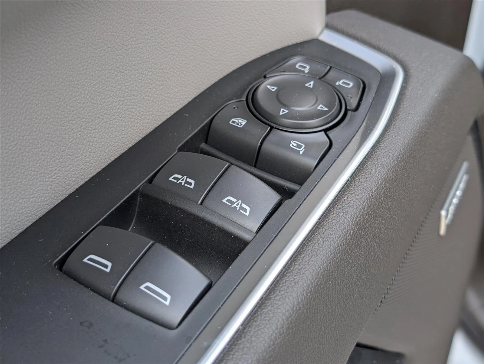 2026 Chevrolet Silverado 1500 LTZ - Photo 20