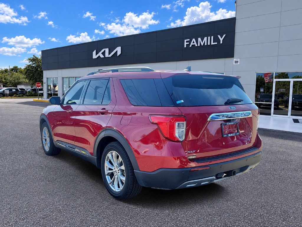 Used 2021 Red Metallic Ford XLT image 4