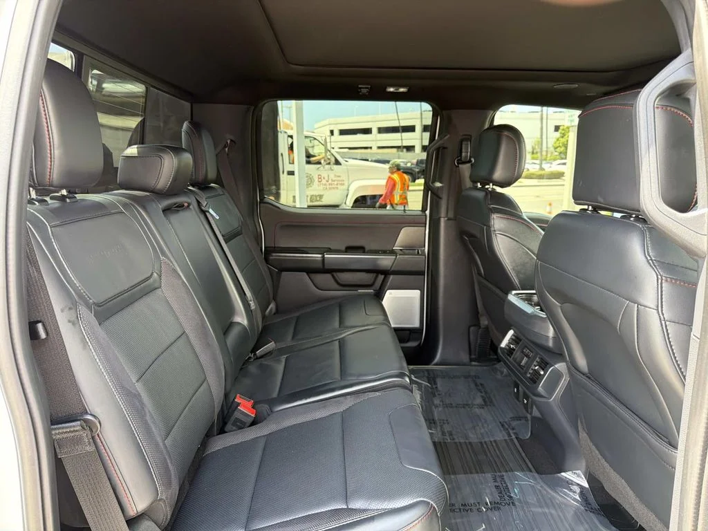 Used 2024 OXFORD WHITE Ford Raptor image 31