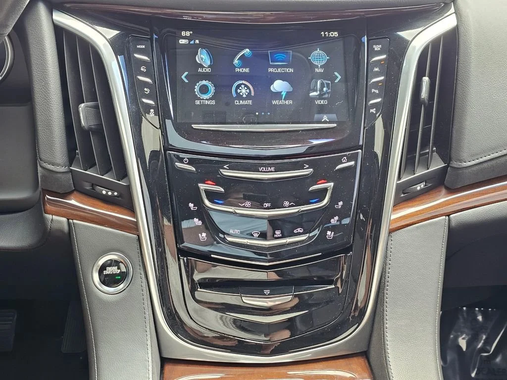 Used 2020 BLACK RAVEN Cadillac Premium Luxury image 33