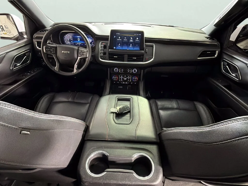 Used 2023 IRIDESCENT PEARL TRICOAT Chevrolet RST image 36