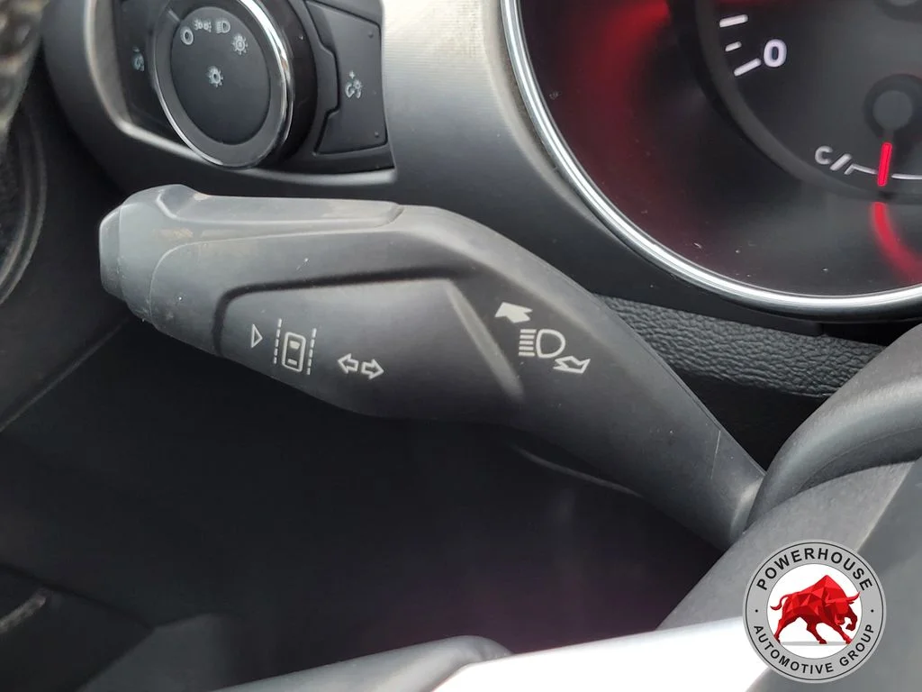 Used 2023 Silver Ford EcoBoost Premium image 26