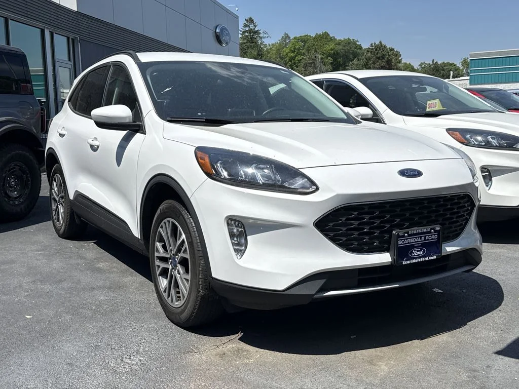 Used 2022 Oxford White Ford SEL image 7