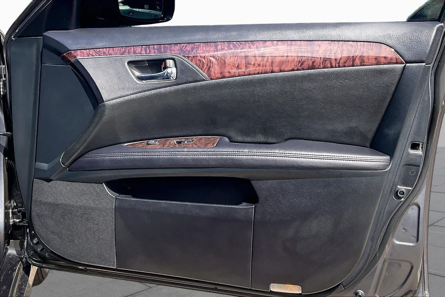 Used 2012 Magnetic Gray Metallic Toyota Limited image 20
