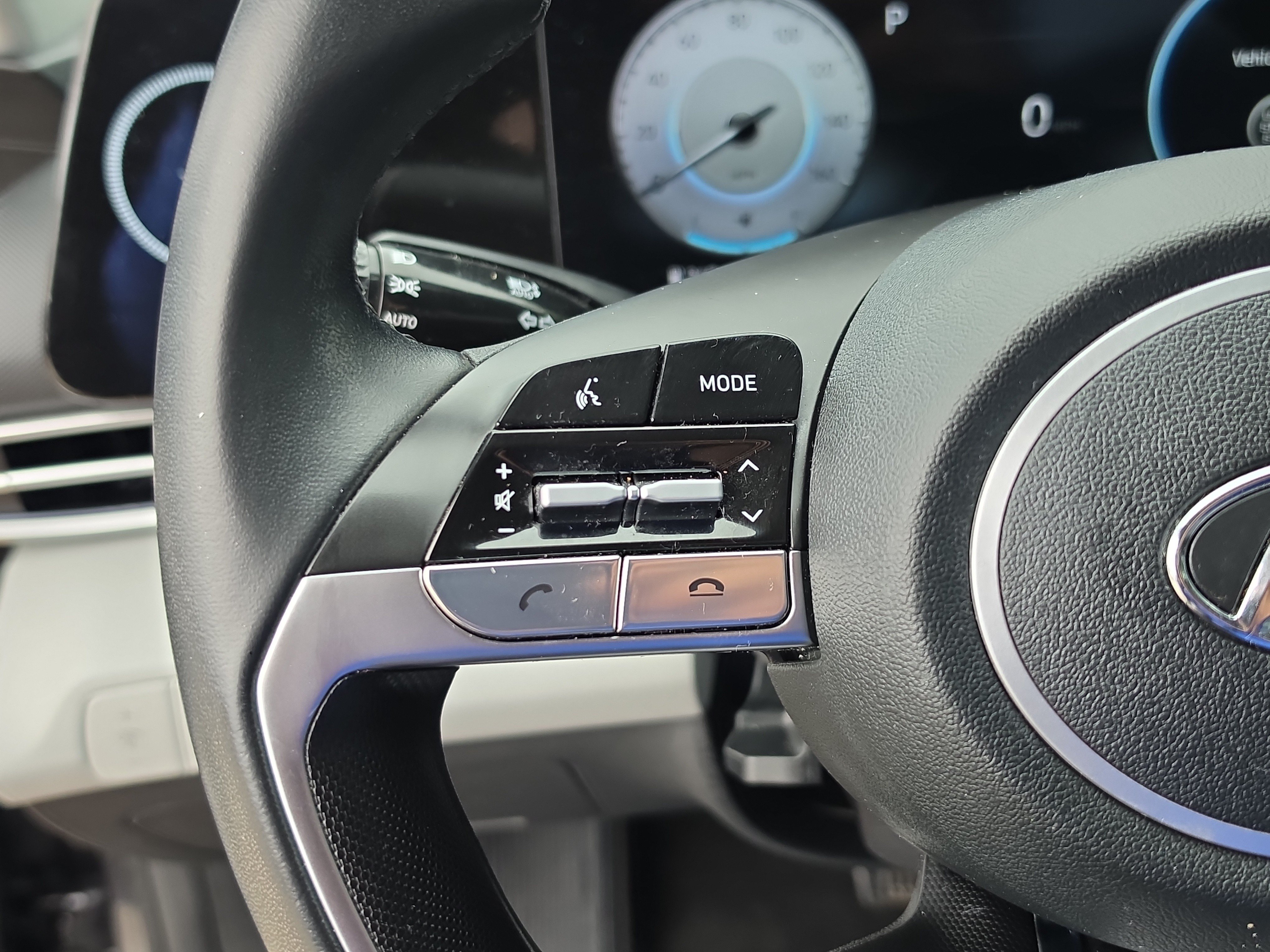 Used 2022 Portofino Gray Hyundai Limited image 30