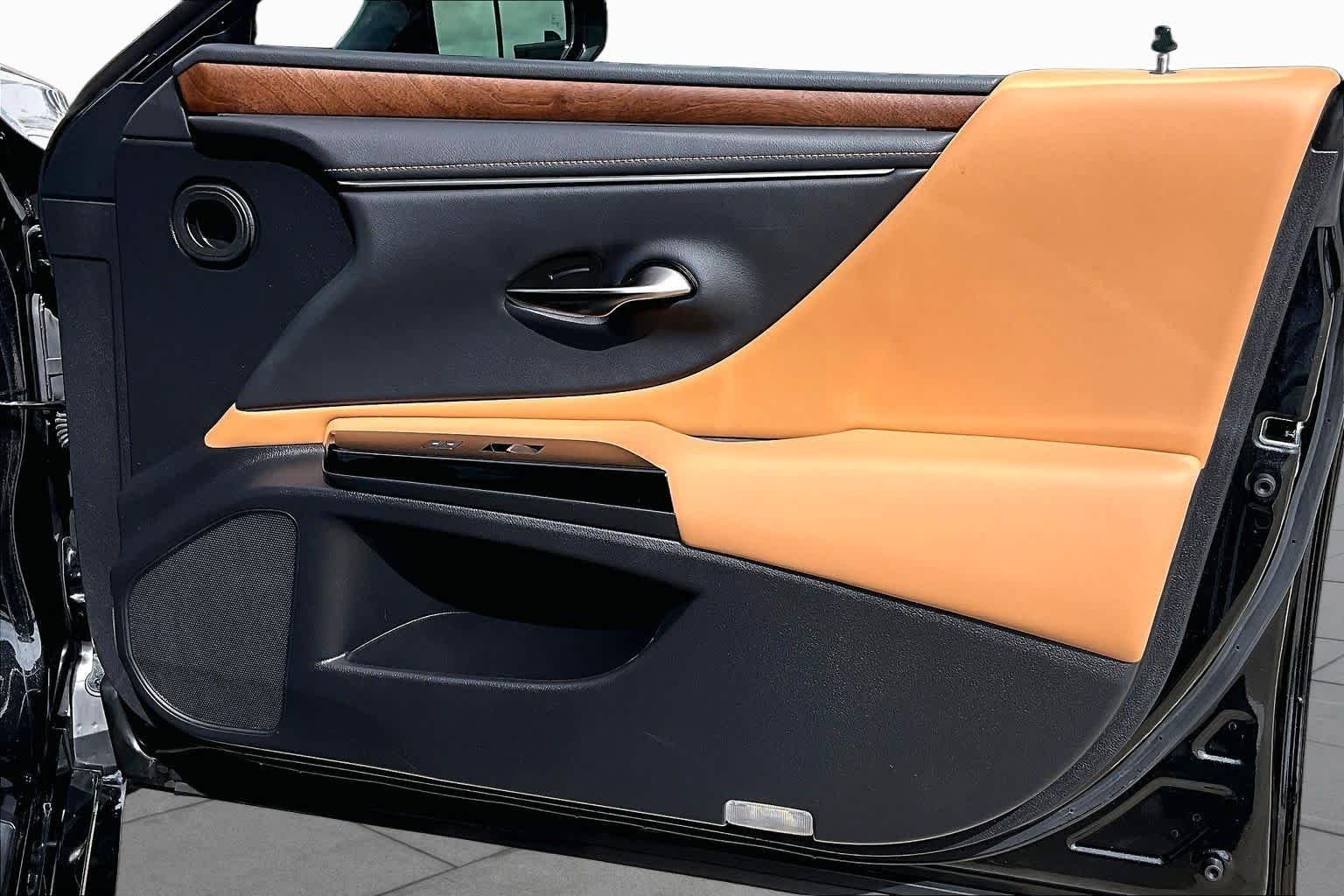 Used 2023 Caviar Lexus  image 23