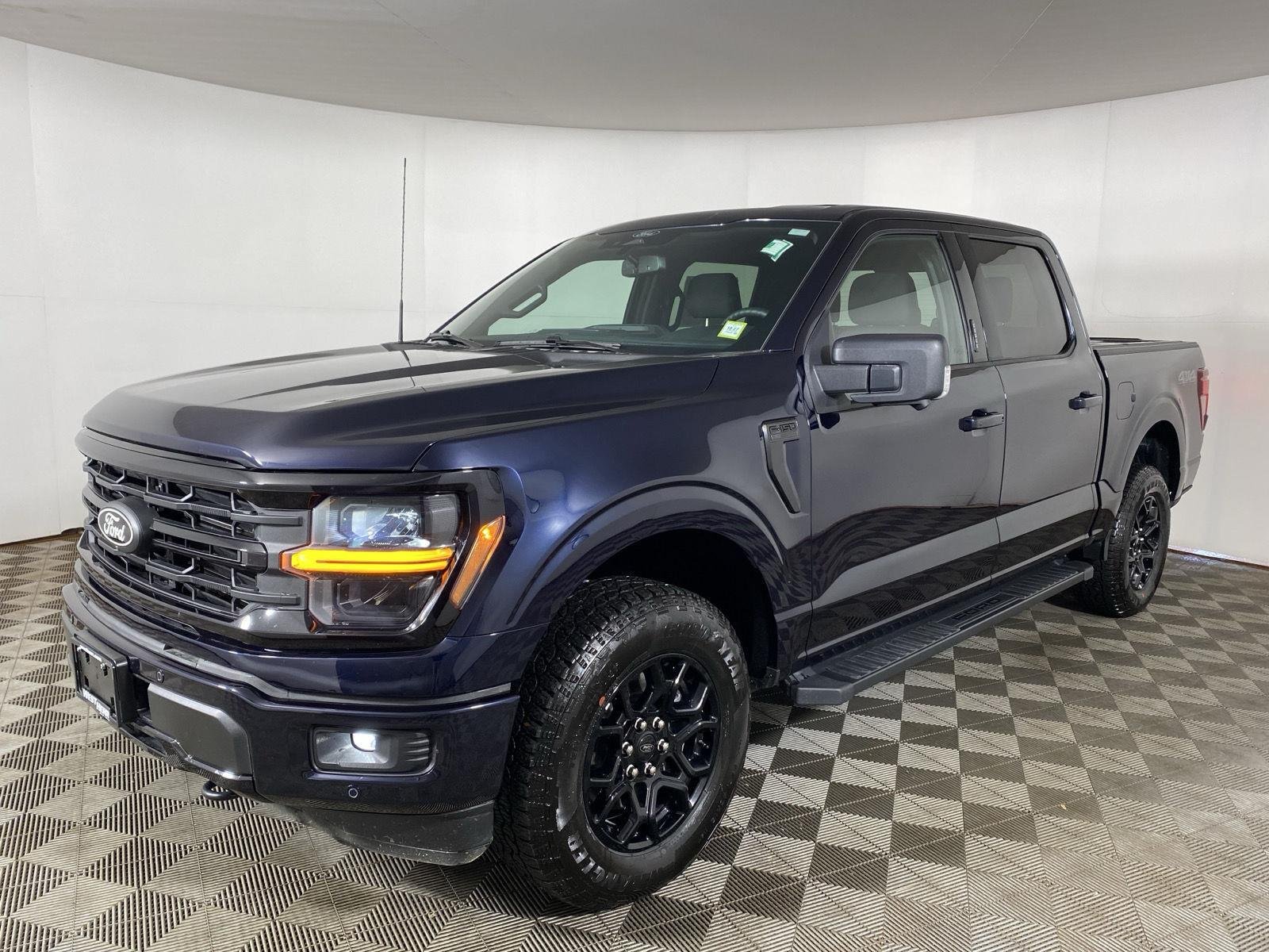 Used 2026 Antimatter Blue Metallic Ford XLT image 3