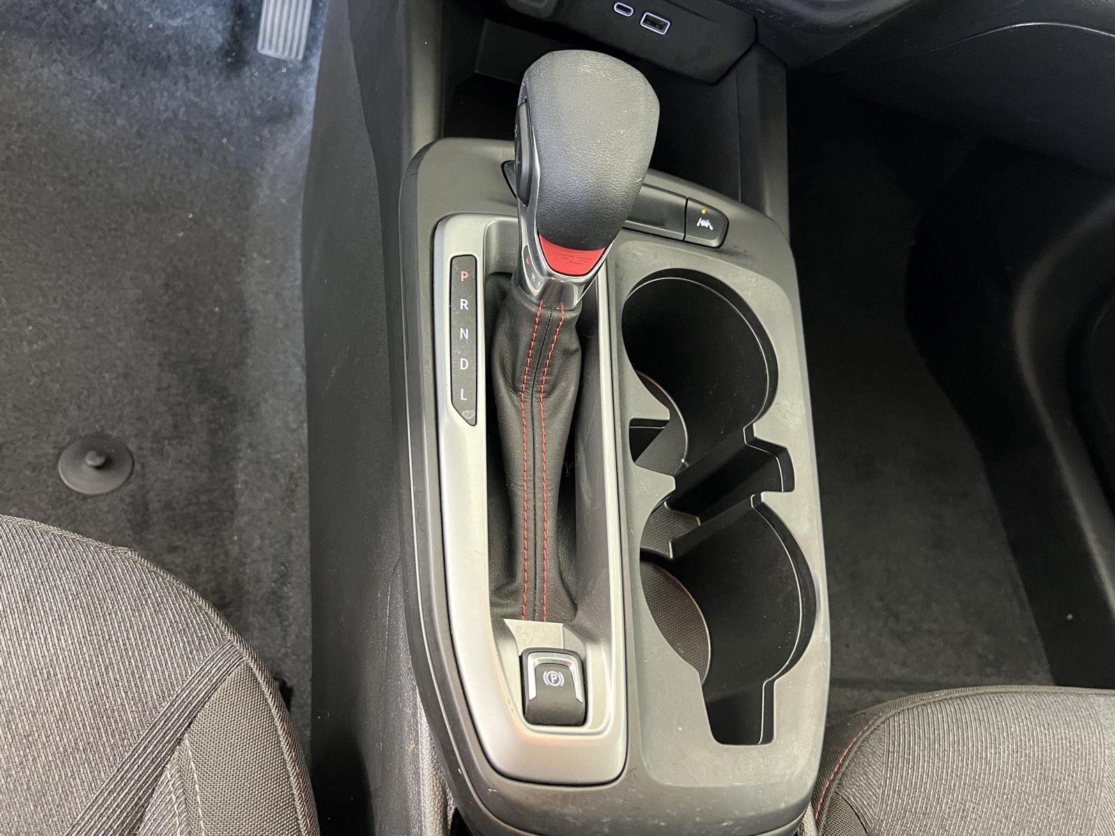 Used 2024 Summit White Chevrolet 1RS image 17