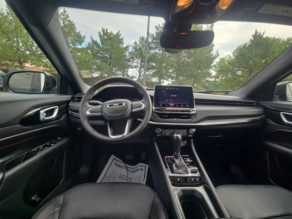 Used 2025 White Jeep Trailhawk image 44