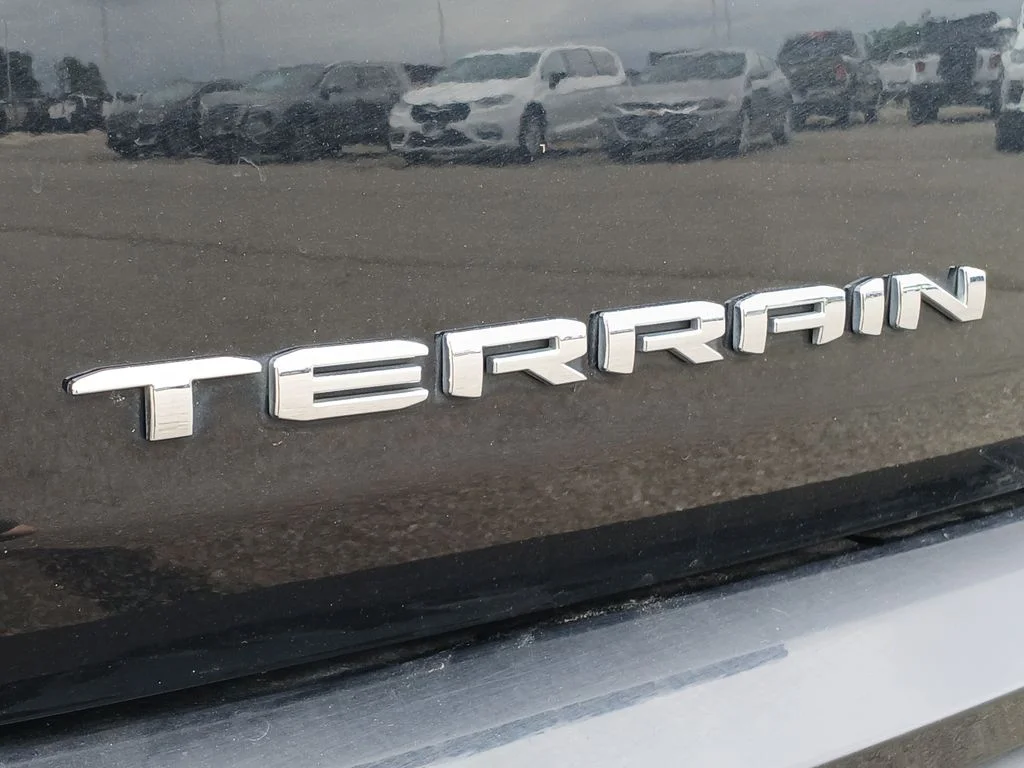 Used 2024 Black GMC SLE image 32