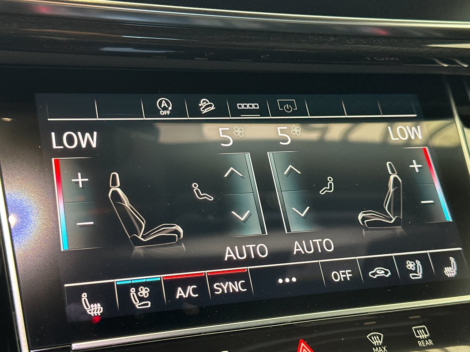 Used 2025 Mythos Black Metallic Audi Premium Plus image 19