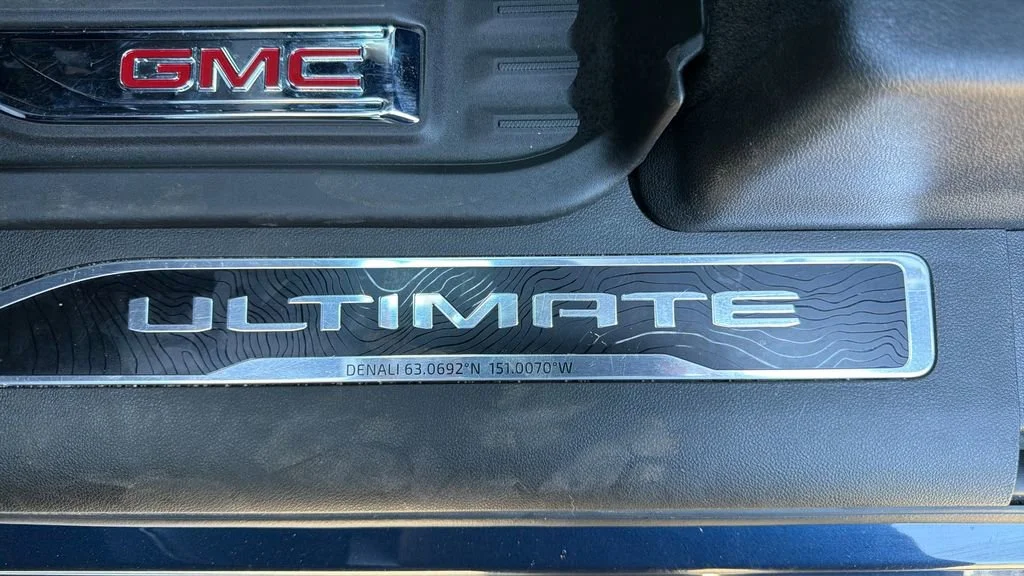 Used 2022 Pacific Blue Metallic GMC Denali Ultimate image 25