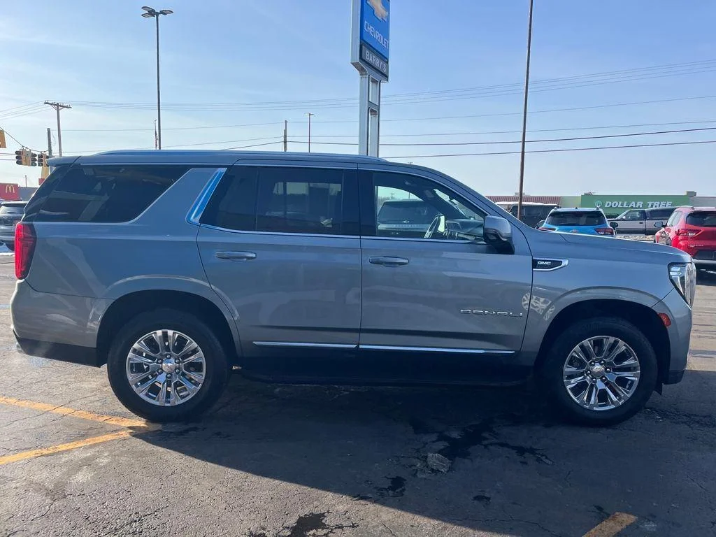2023 GMC Yukon Denali - Photo 6