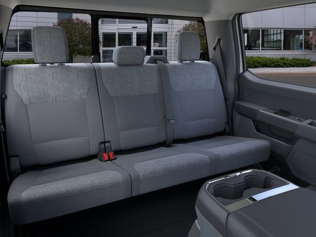New 2026 Oxford White Ford XLT image 11