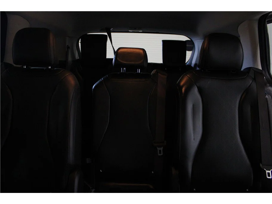 Used 2024 Panthera Metal Kia LX image 25
