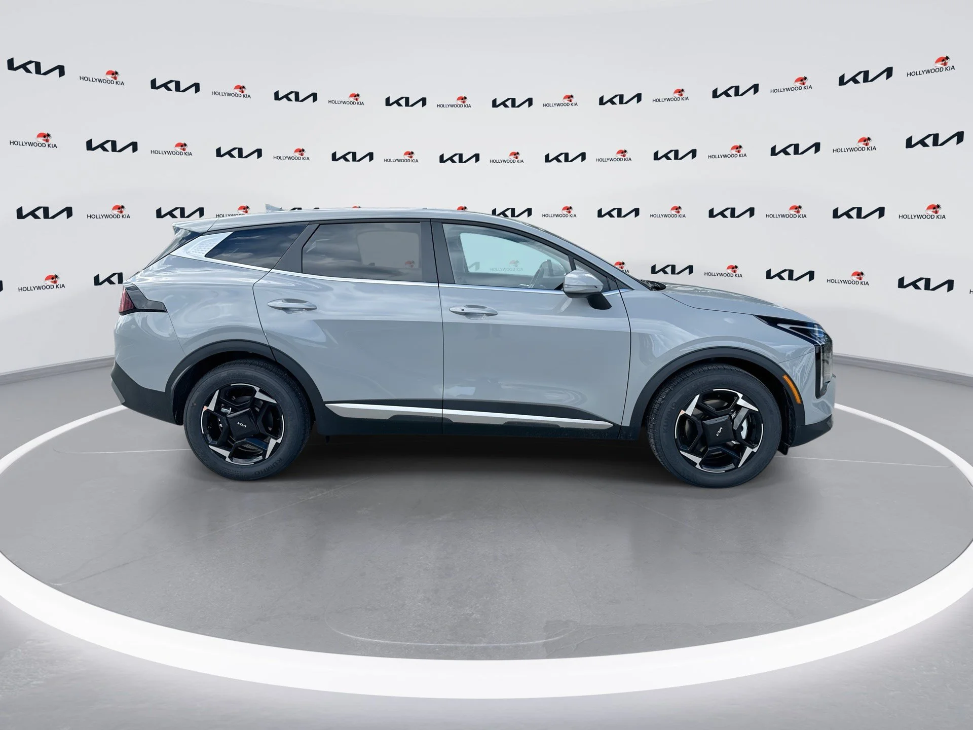 New 2026 Gravity Gray Kia EX image 9