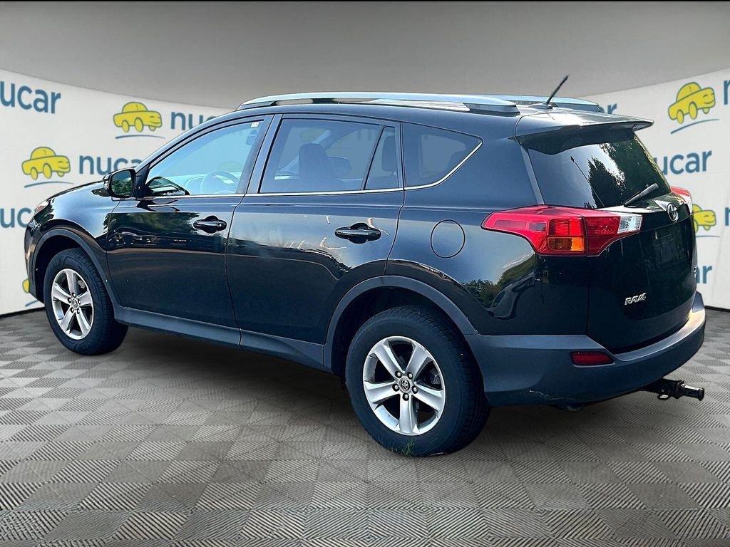 Used 2015 Black Toyota XLE image 5