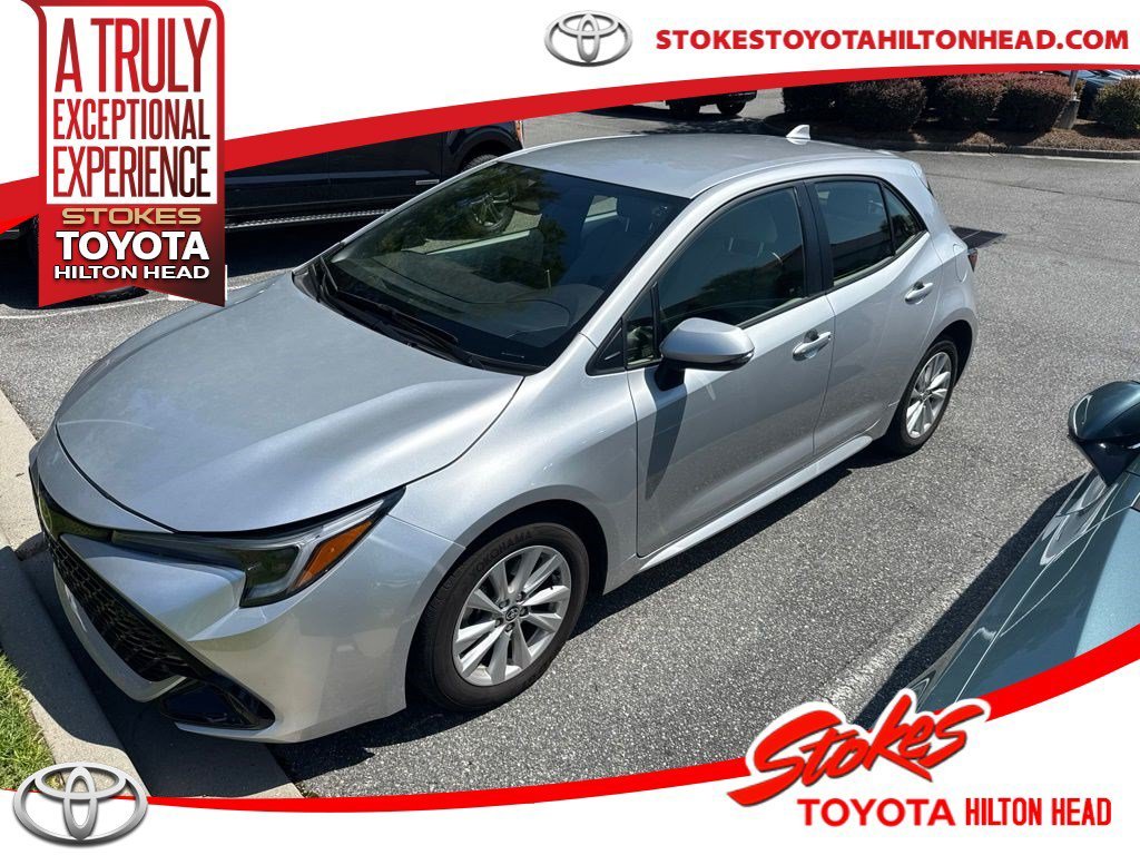 Used 2023 Silver Toyota SE image 1