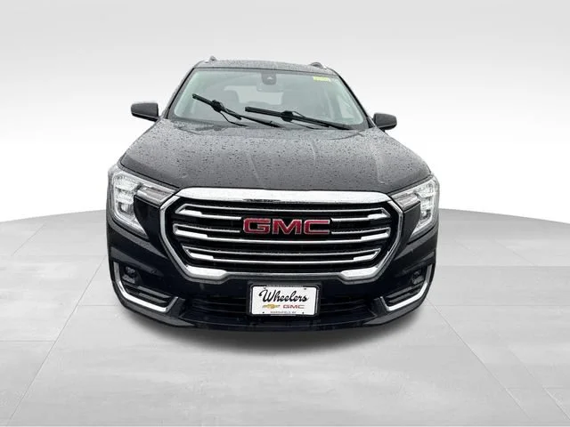 Used 2024 Ebony Twilight Metallic GMC SLT image 10