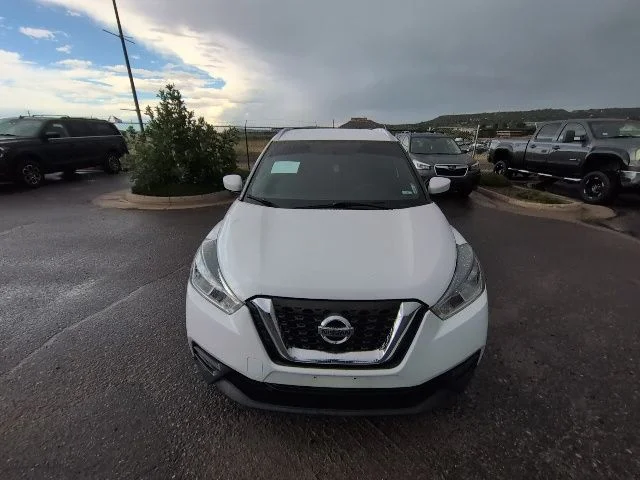 Used 2019 Nissan Kicks SV with VIN 3N1CP5CU8KL535459 for sale in Castle Rock, CO