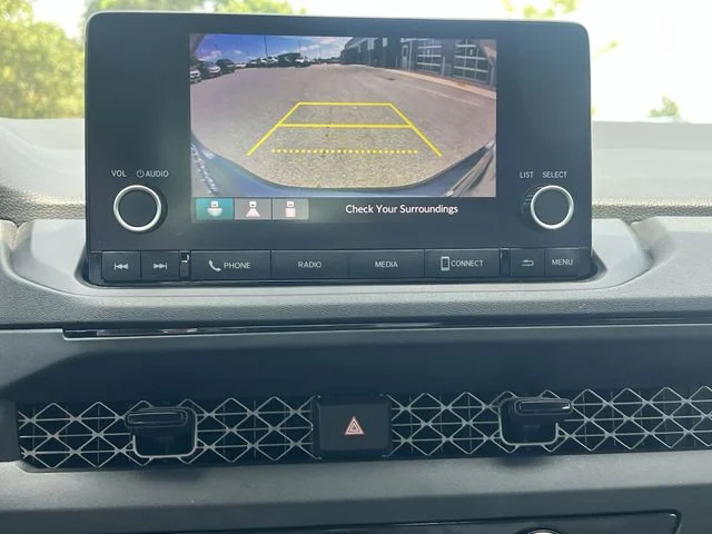 Used 2023  Honda LX image 18