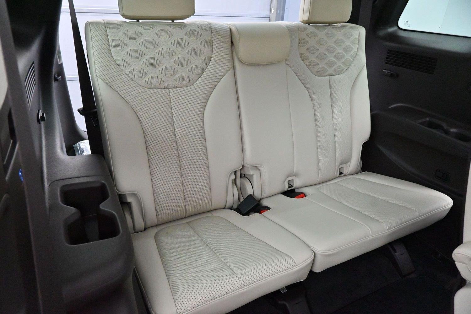 Used 2020 Steel Graphite Hyundai Limited image 40