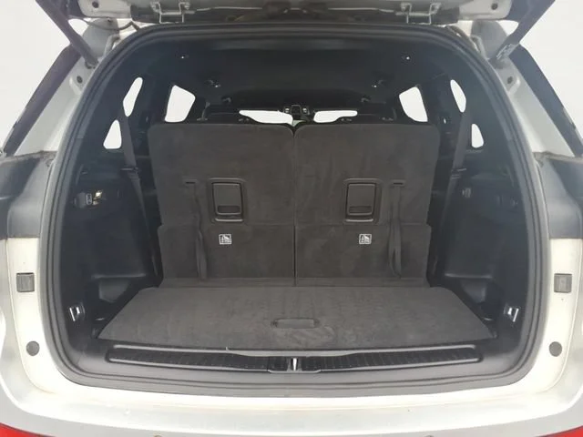 Used 2021 Silver Jeep Altitude 4x4 image 21