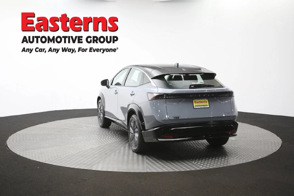 Used 2023 Gray Nissan VENTURE+ image 64