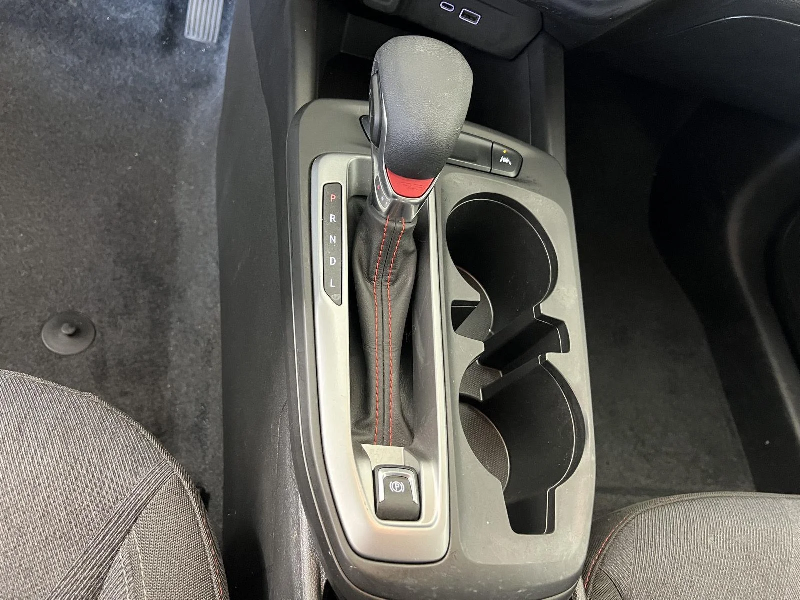 Used 2024 Summit White Chevrolet 1RS image 17
