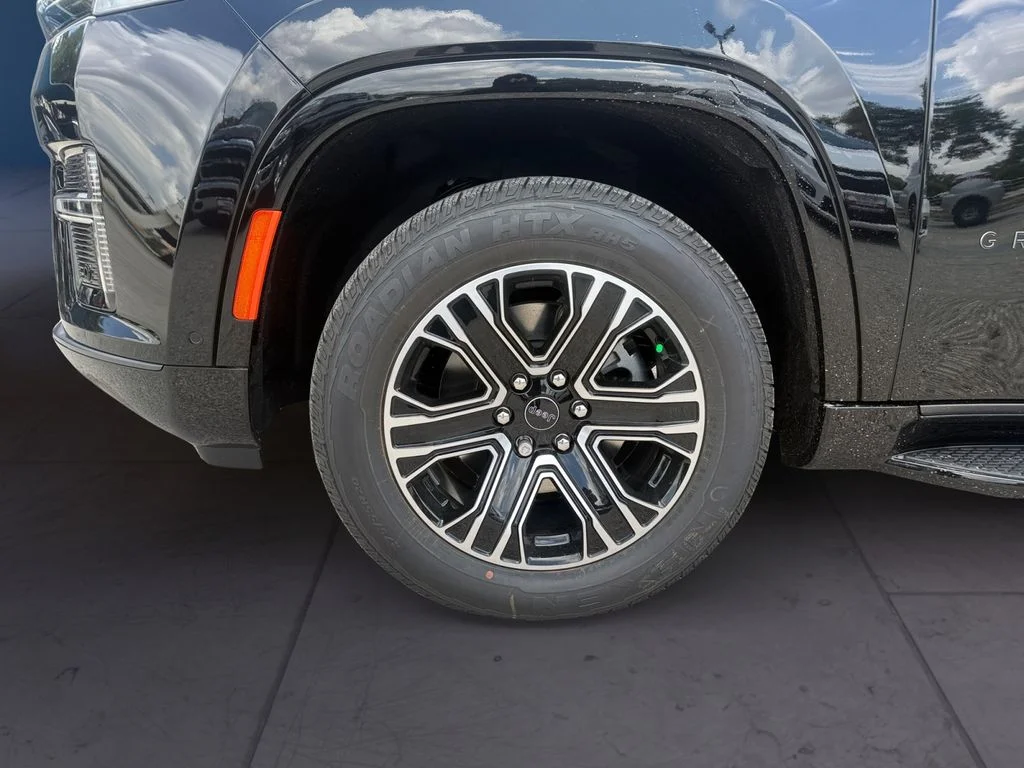 New 2026 Black Jeep  image 9