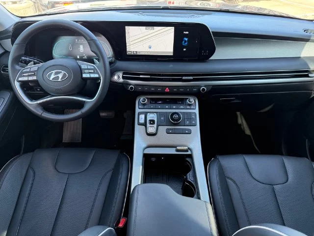 Used 2025 Graphite Hyundai XRT image 25