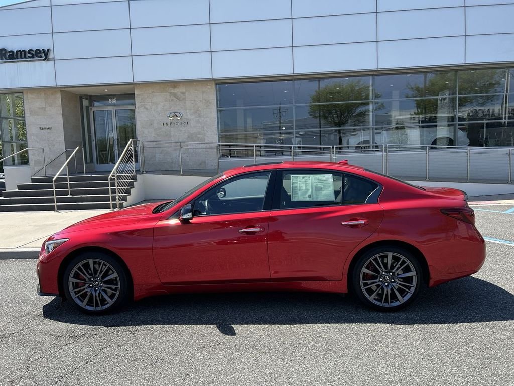 Certified Used 2024 Red INFINITI Red Sport 400 image 5