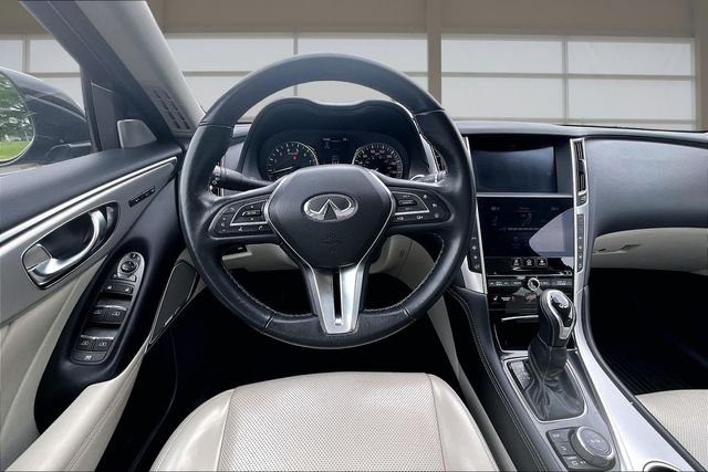 Used 2023 Black INFINITI LUXE image 5
