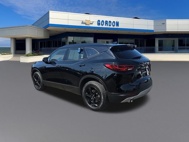Used 2024 Black Chevrolet 2LT image 3