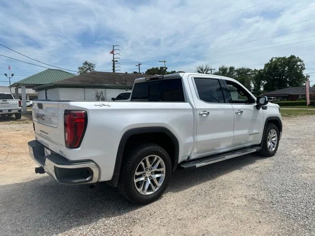 Used 2022 White GMC SLT image 14