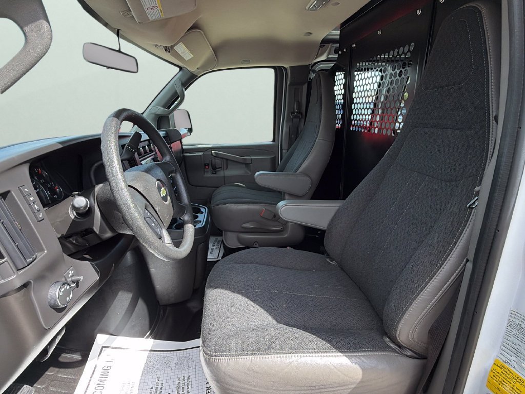 Certified Used 2025 Summit White Chevrolet WT image 17