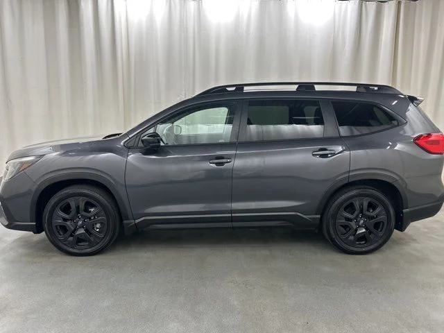 Used 2024 Gray Subaru Onyx Edition image 3
