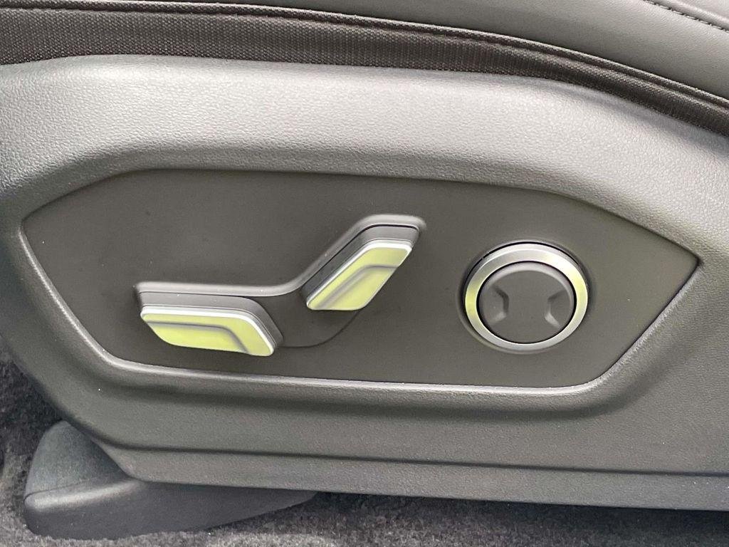 New 2026 Silver Hyundai SEL image 18