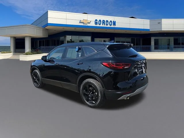 Used 2024 Black Chevrolet 2LT image 3