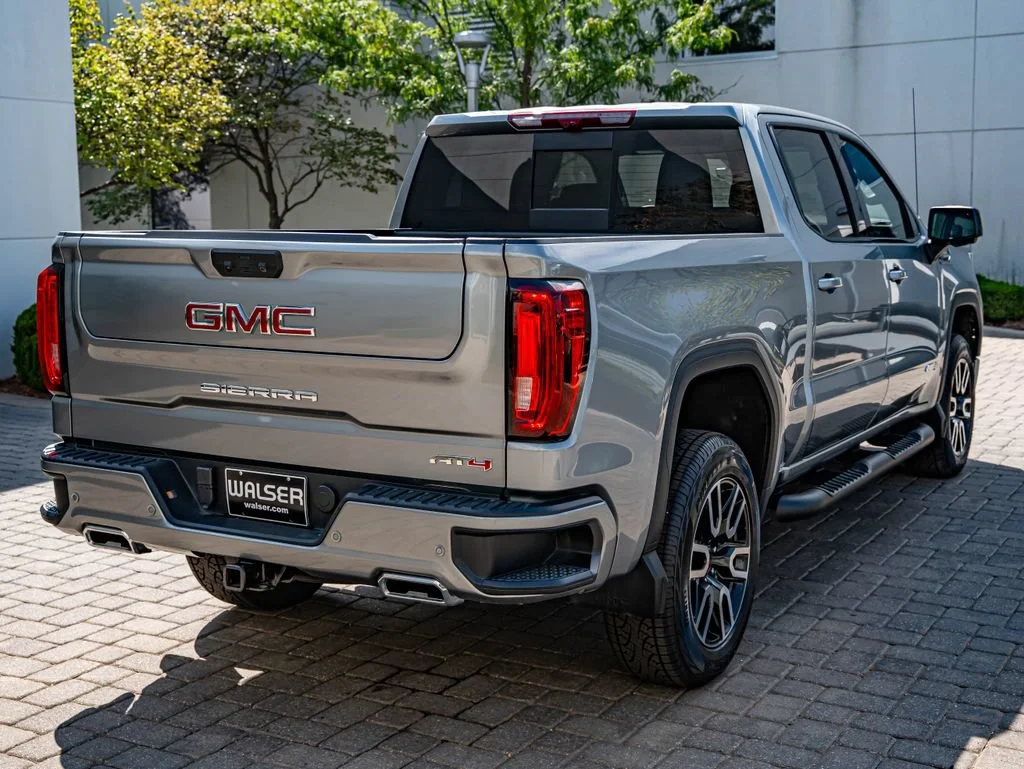 Used 2024 Sterling Metallic GMC AT4 image 10