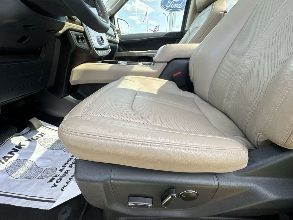 Used 2024 White Ford Limited image 12