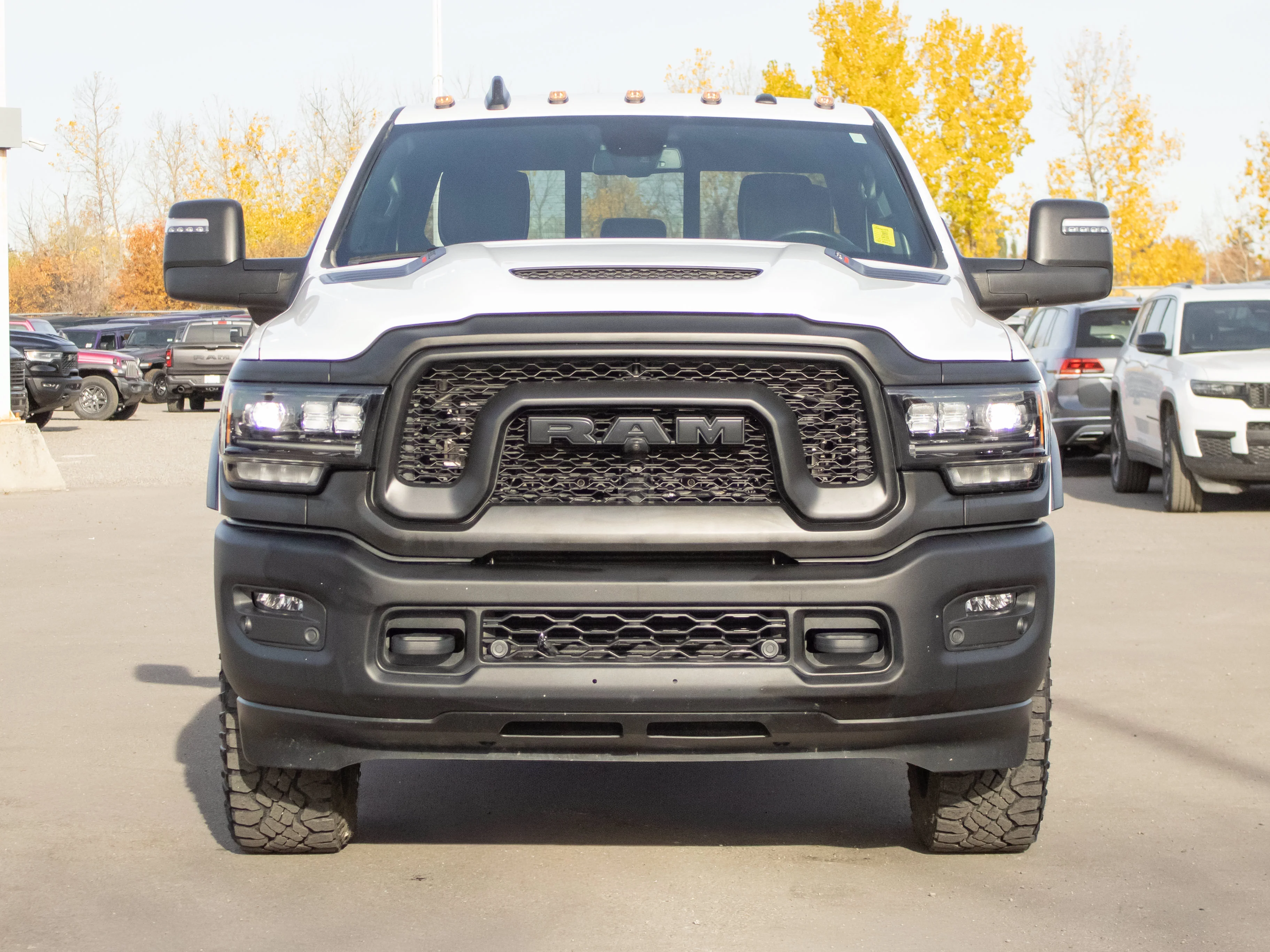 Used 2024 White RAM Rebel* Crew Cab 4x4, Rebel Suspension, Towing Technology Group,  5th Wheel & Gooseneck Prep image 8