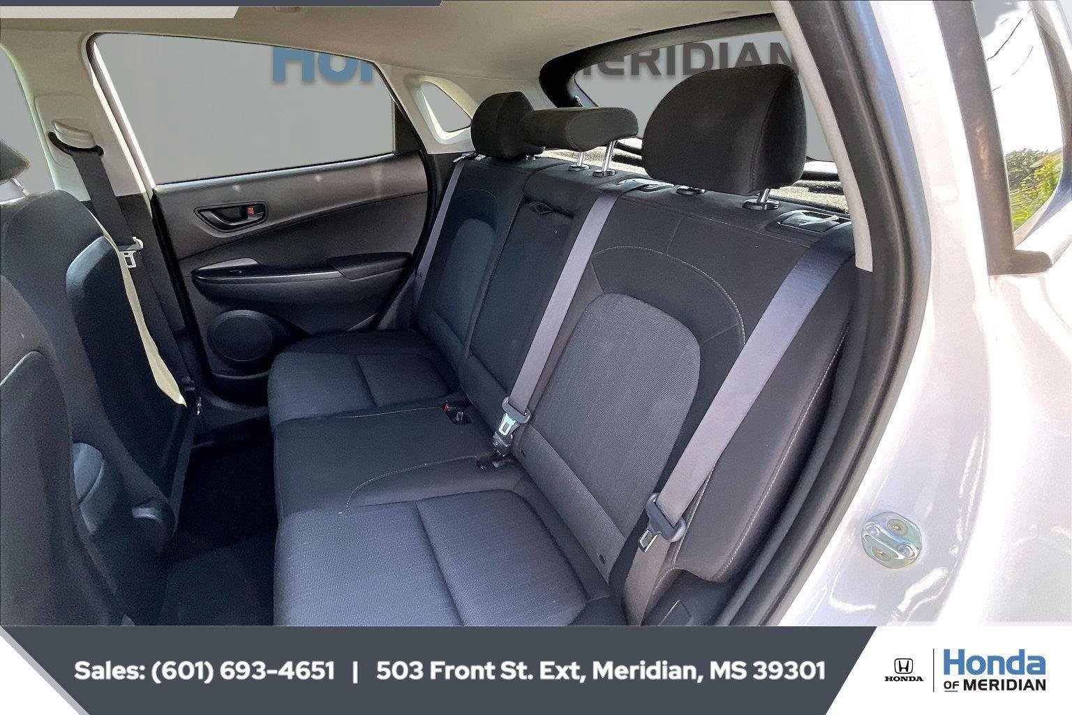Used 2022 Lunar White Hyundai SEL image 19