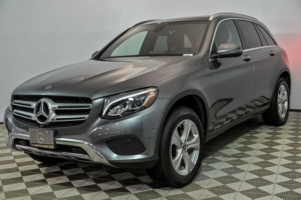 Used 2018  Mercedes-Benz GLC 300 image 5