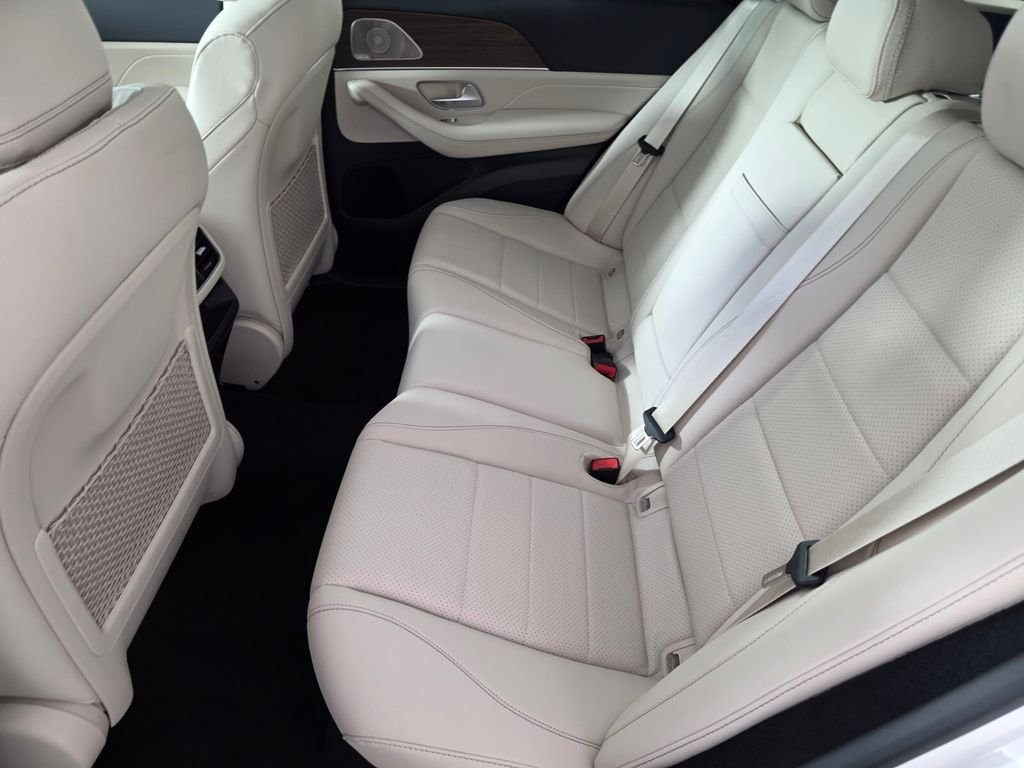 New 2026 Polar White Mercedes-Benz GLE 350 image 11