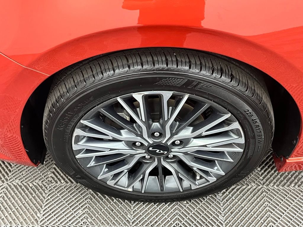 2023 Kia Forte GT-Line - Photo 16