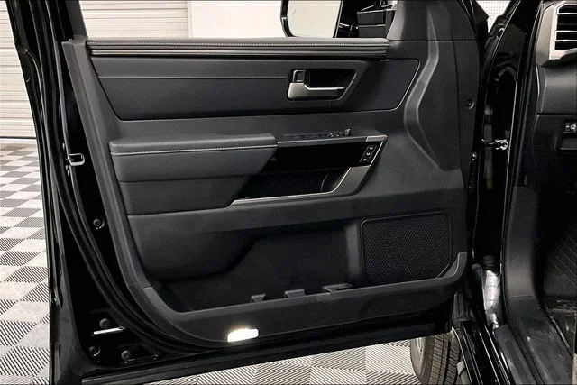 2026 Toyota Tundra Limited - Photo 19